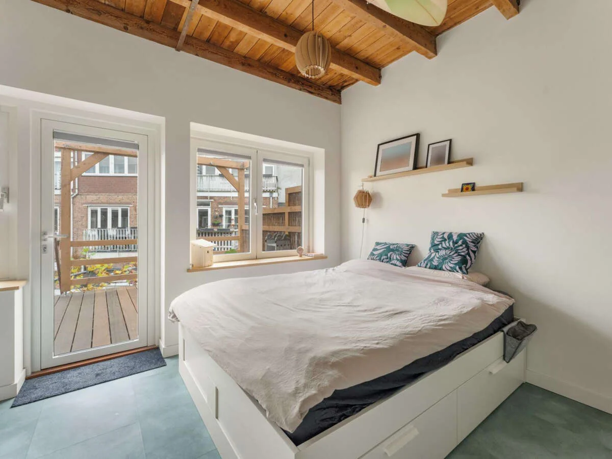 geblurde versie van de foto als achtergrond