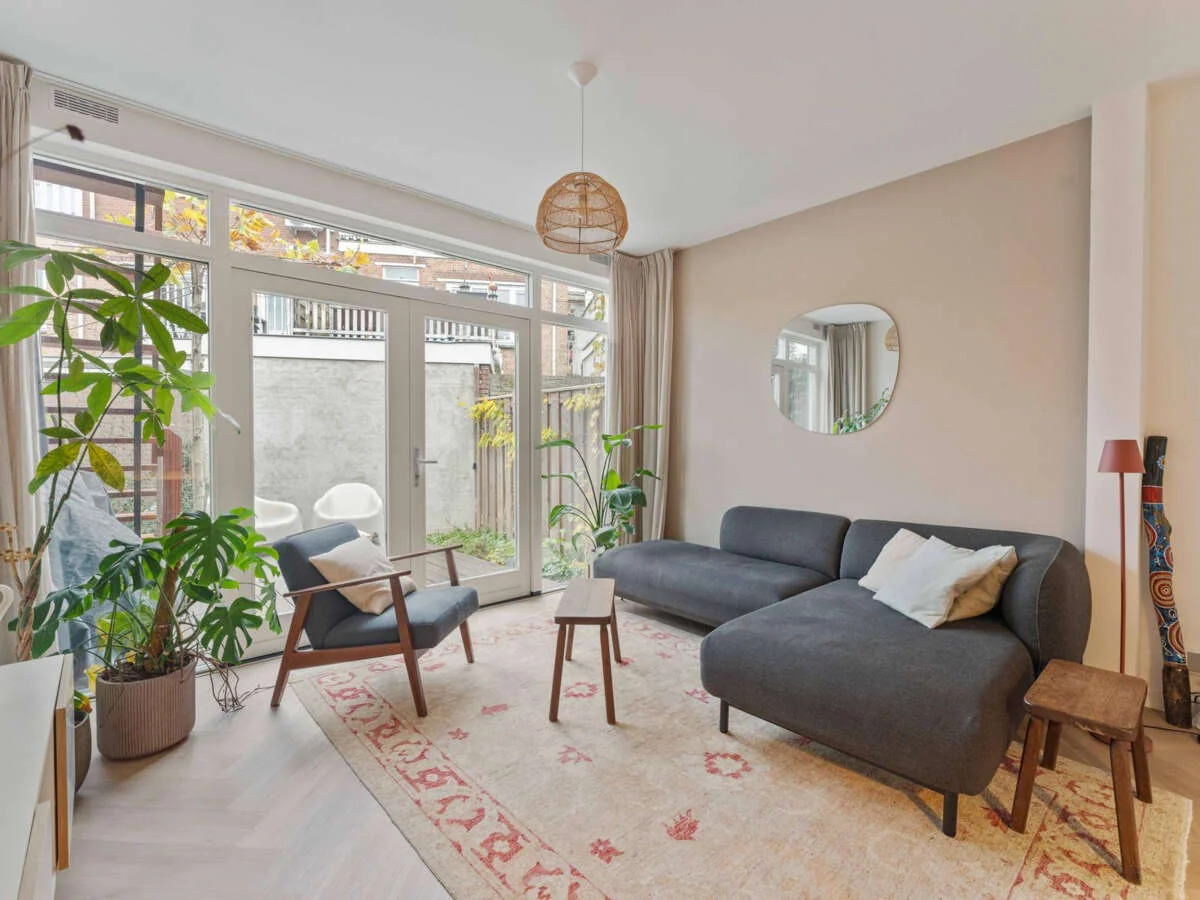 geblurde versie van de foto als achtergrond