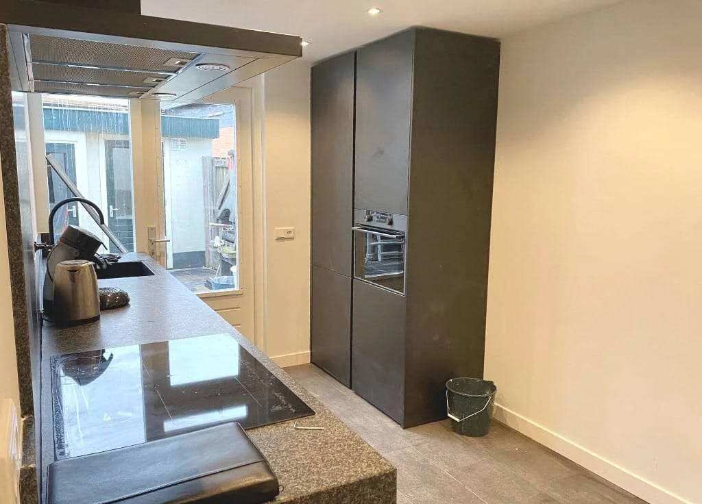 geblurde versie van de foto als achtergrond