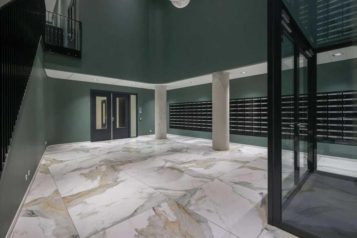 Foto van de Appartement gelegen aan de Bijlmerplein in Amsterdam