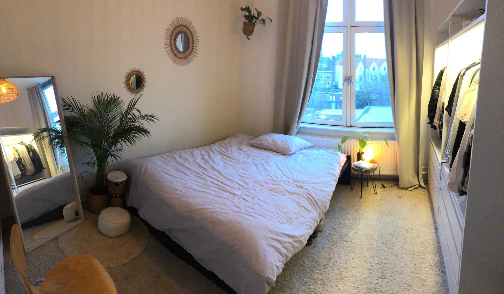 geblurde versie van de foto als achtergrond