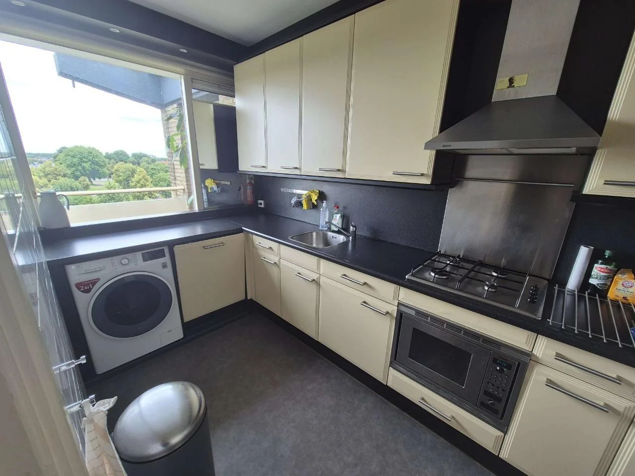 Foto van de Kamer gelegen aan de Van Woustraat in Amsterdam