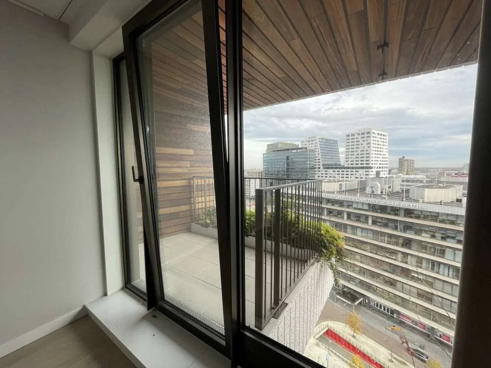 geblurde versie van de foto als achtergrond