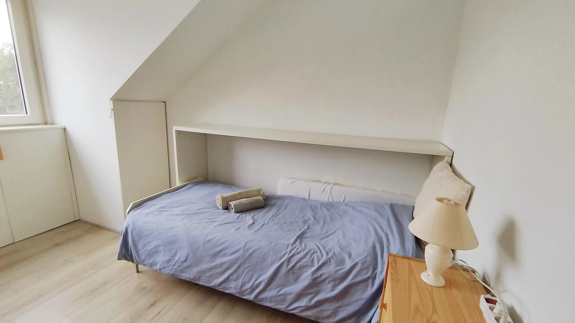 Foto van de Kamer gelegen aan de Piet Mondriaanstraat in Amsterdam