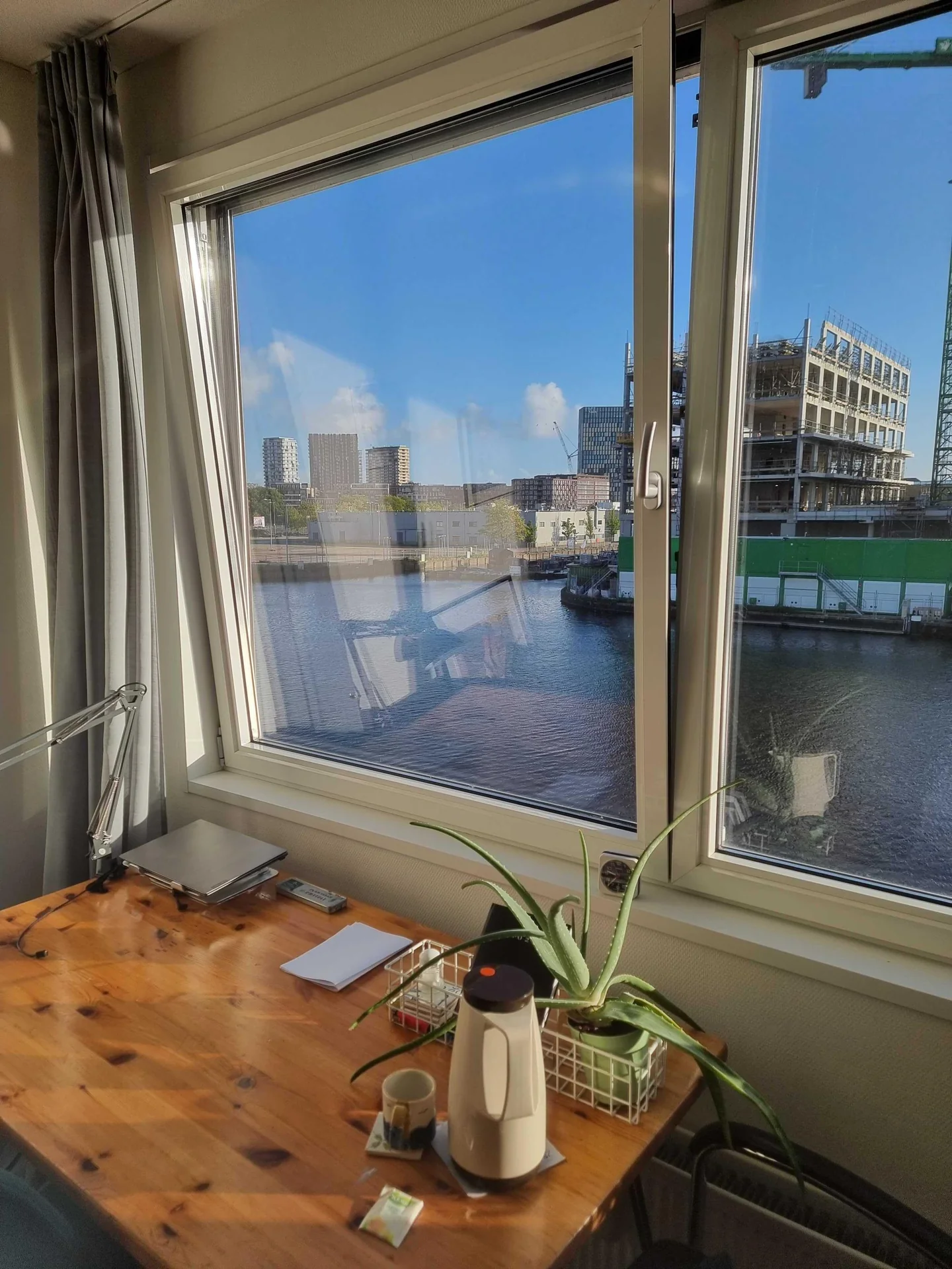 Foto van de Studio gelegen aan de Joan Muyskenweg in Amsterdam