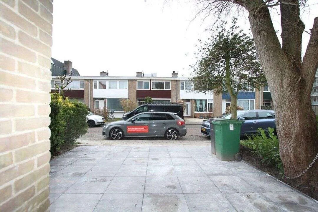 Foto van de Appartement gelegen aan de Maarten Lutherweg in Amstelveen