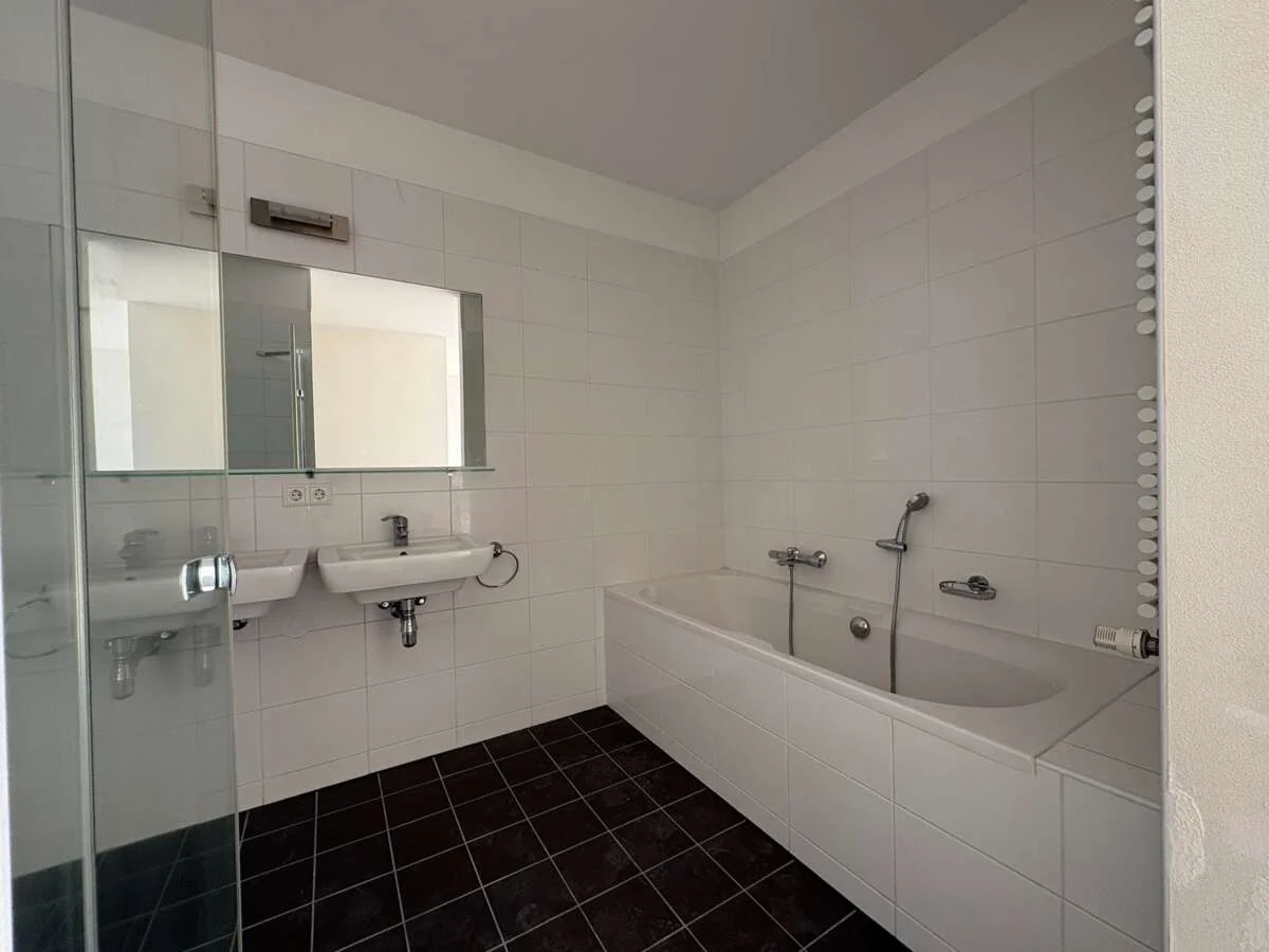 Foto van de Appartement gelegen aan de Emmy Andriessestraat in Amsterdam