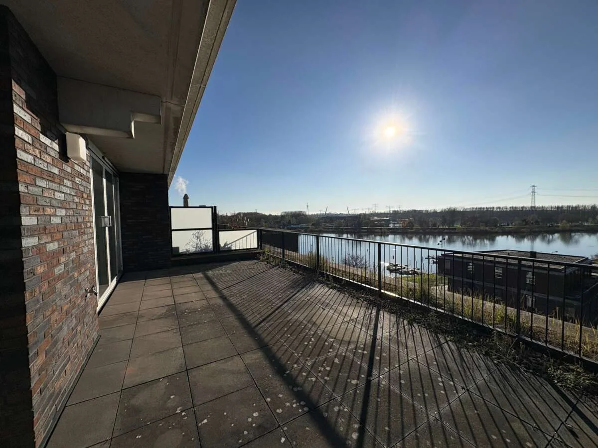 Foto van de Appartement gelegen aan de Emmy Andriessestraat in Amsterdam