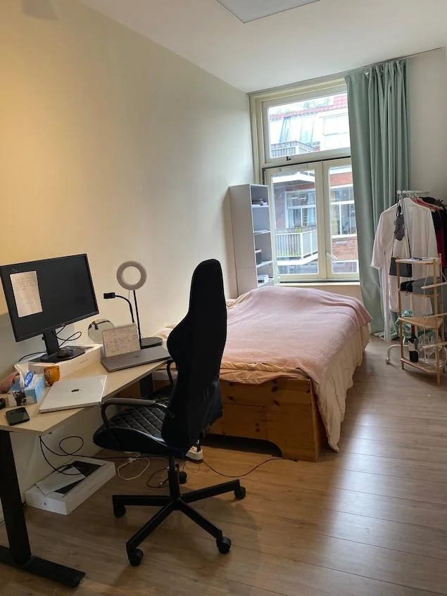 Foto van de Kamer gelegen aan de Tolstraat in Amsterdam