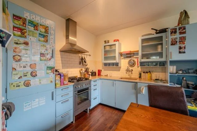 geblurde versie van de foto als achtergrond