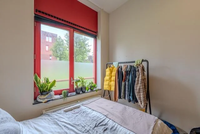 geblurde versie van de foto als achtergrond