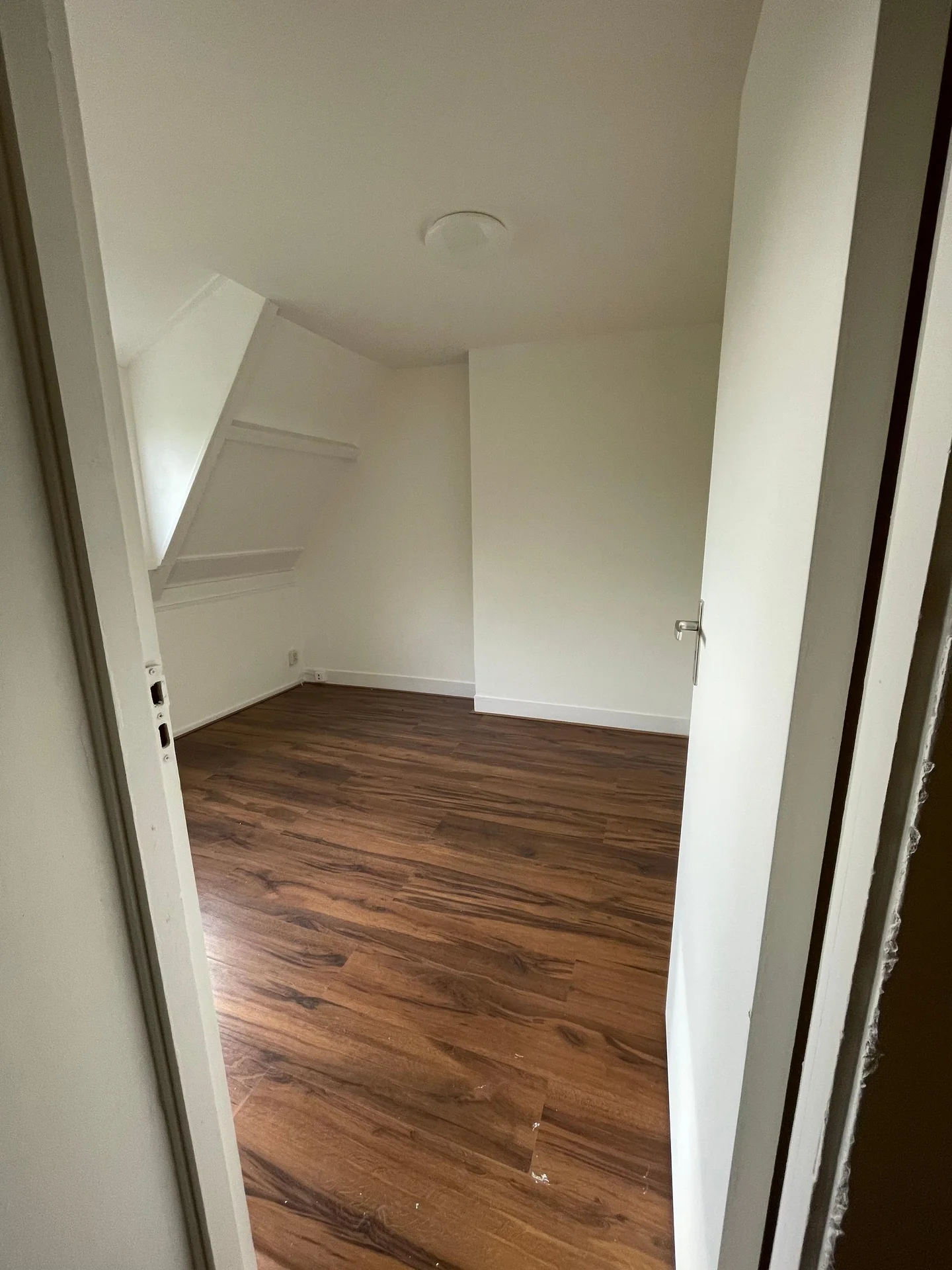 Foto van de Kamer gelegen aan de Weizichtstraat in Rotterdam