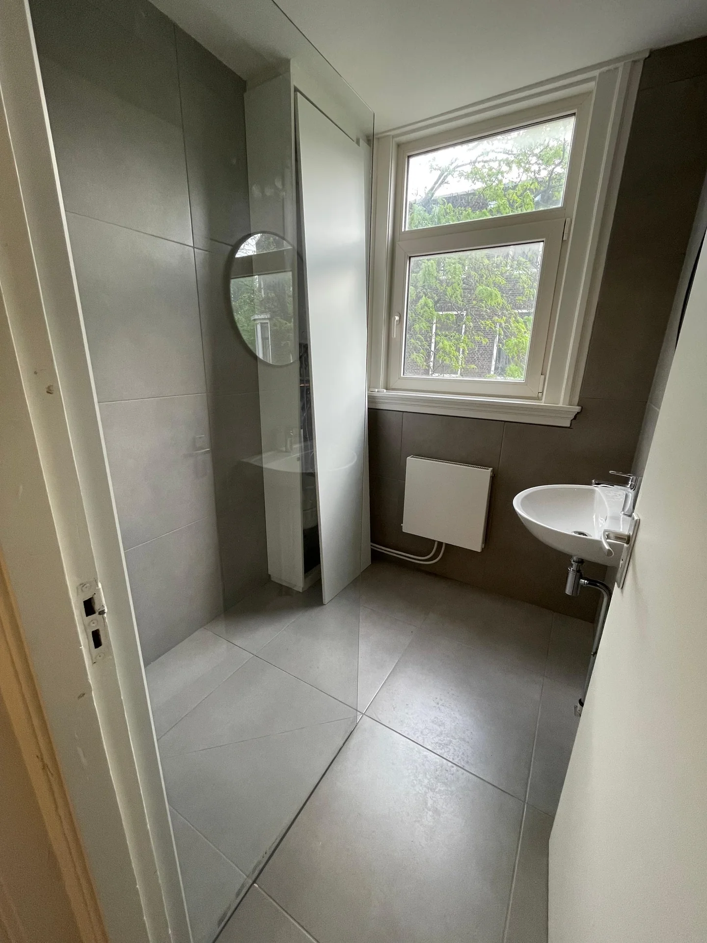 Foto van de Kamer gelegen aan de Weizichtstraat in Rotterdam