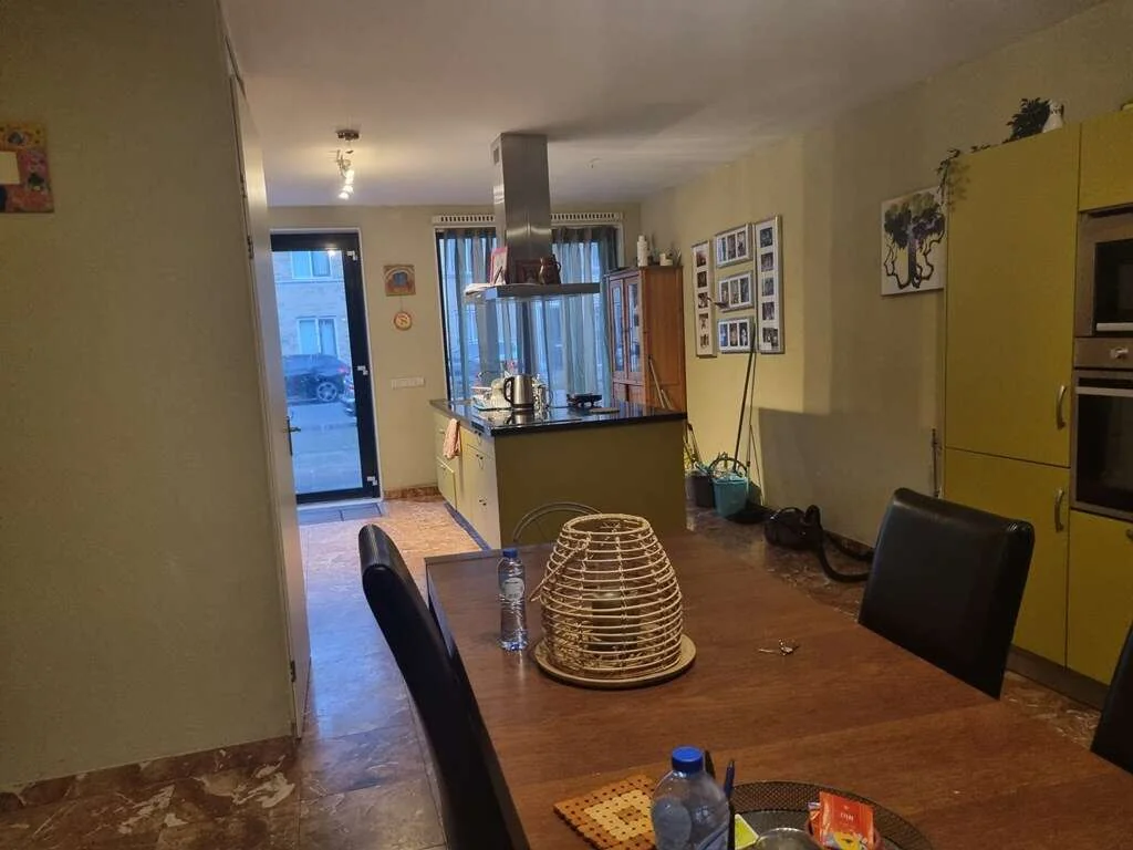 Foto van de Kamer gelegen aan de Claus van Amsbergstraat in Amsterdam