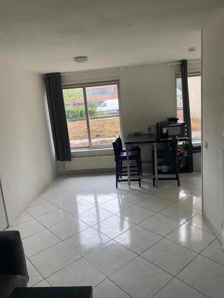 Foto van de Kamer gelegen aan de Emmeline Pankhurststraat in Amsterdam