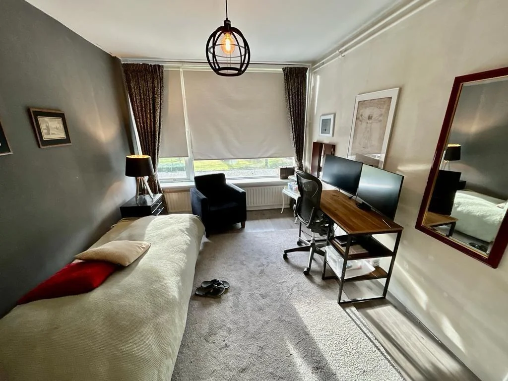 Foto van de Kamer gelegen aan de Arent Janszoon Ernststraat in Amsterdam