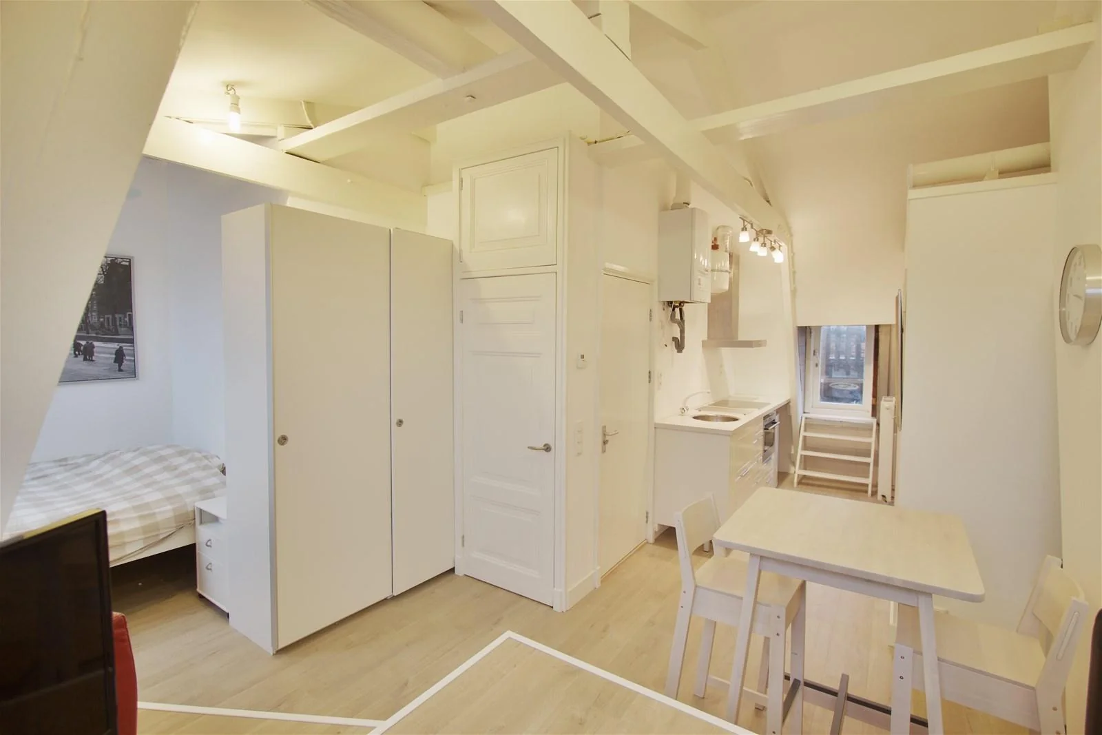 Foto van de Studio gelegen aan de Ruysdaelkade in Amsterdam