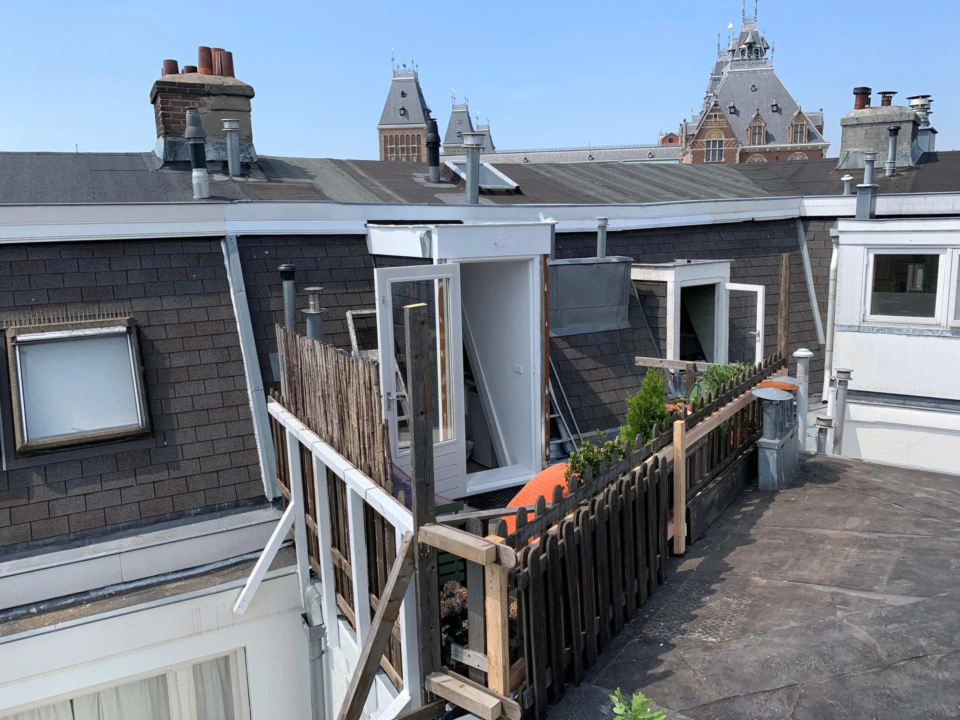 Foto van de Studio gelegen aan de Ruysdaelkade in Amsterdam