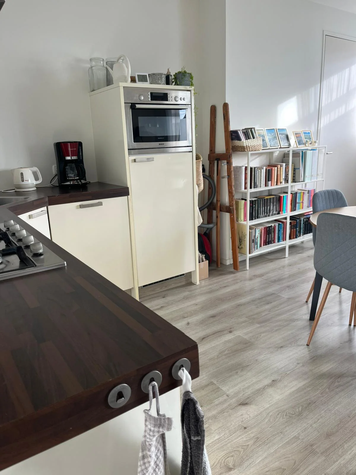 geblurde versie van de foto als achtergrond