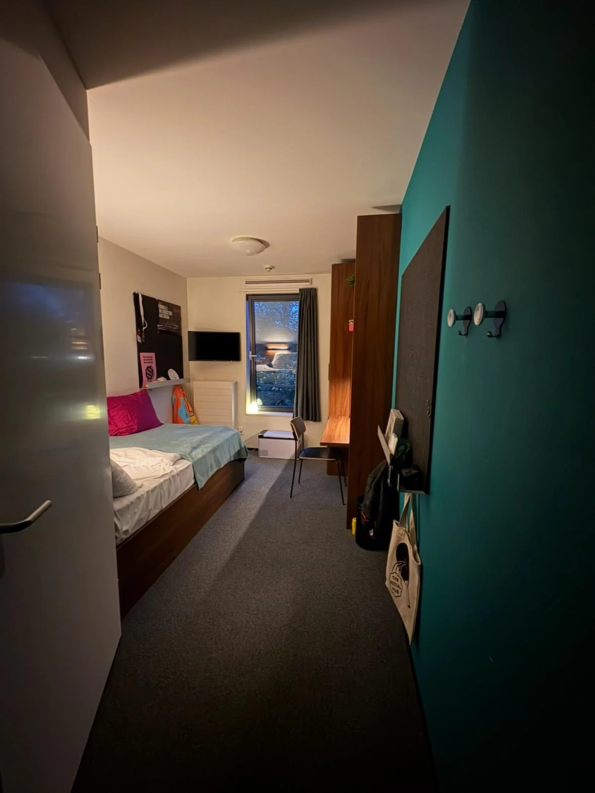 Foto van de Kamer gelegen aan de Van de Sande Bakhuijzenstraat in Amsterdam