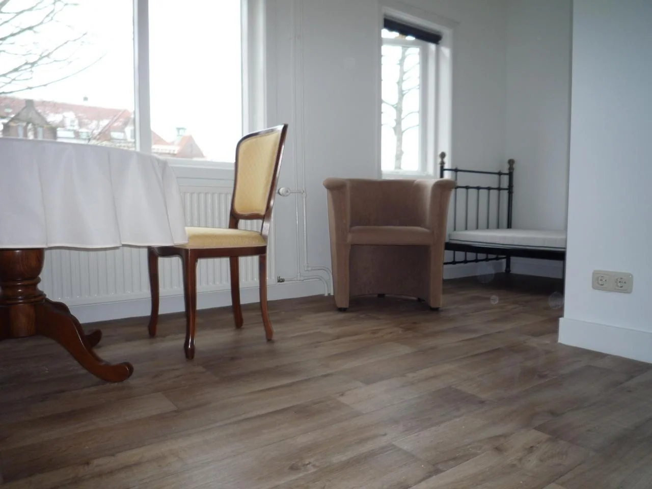 geblurde versie van de foto als achtergrond