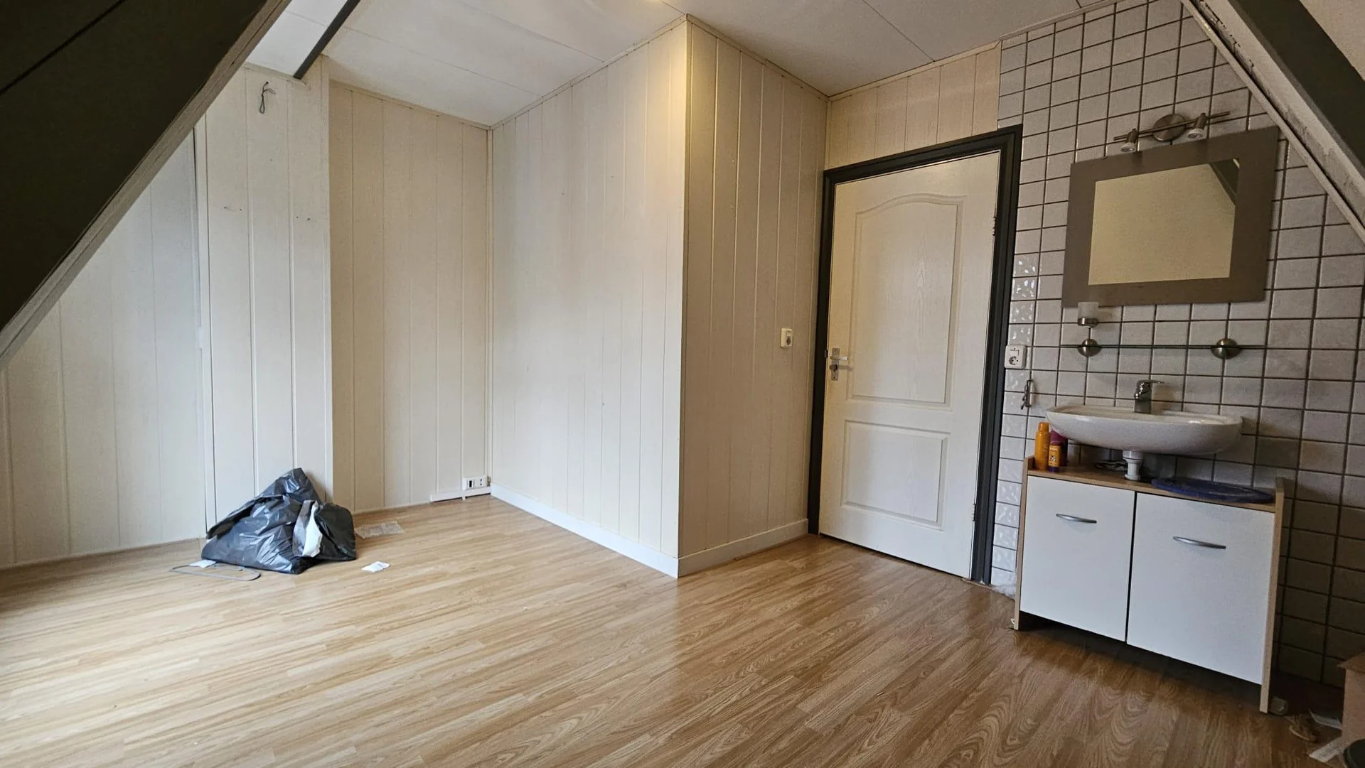 Foto van de Kamer gelegen aan de Lissabonstraat in Groningen