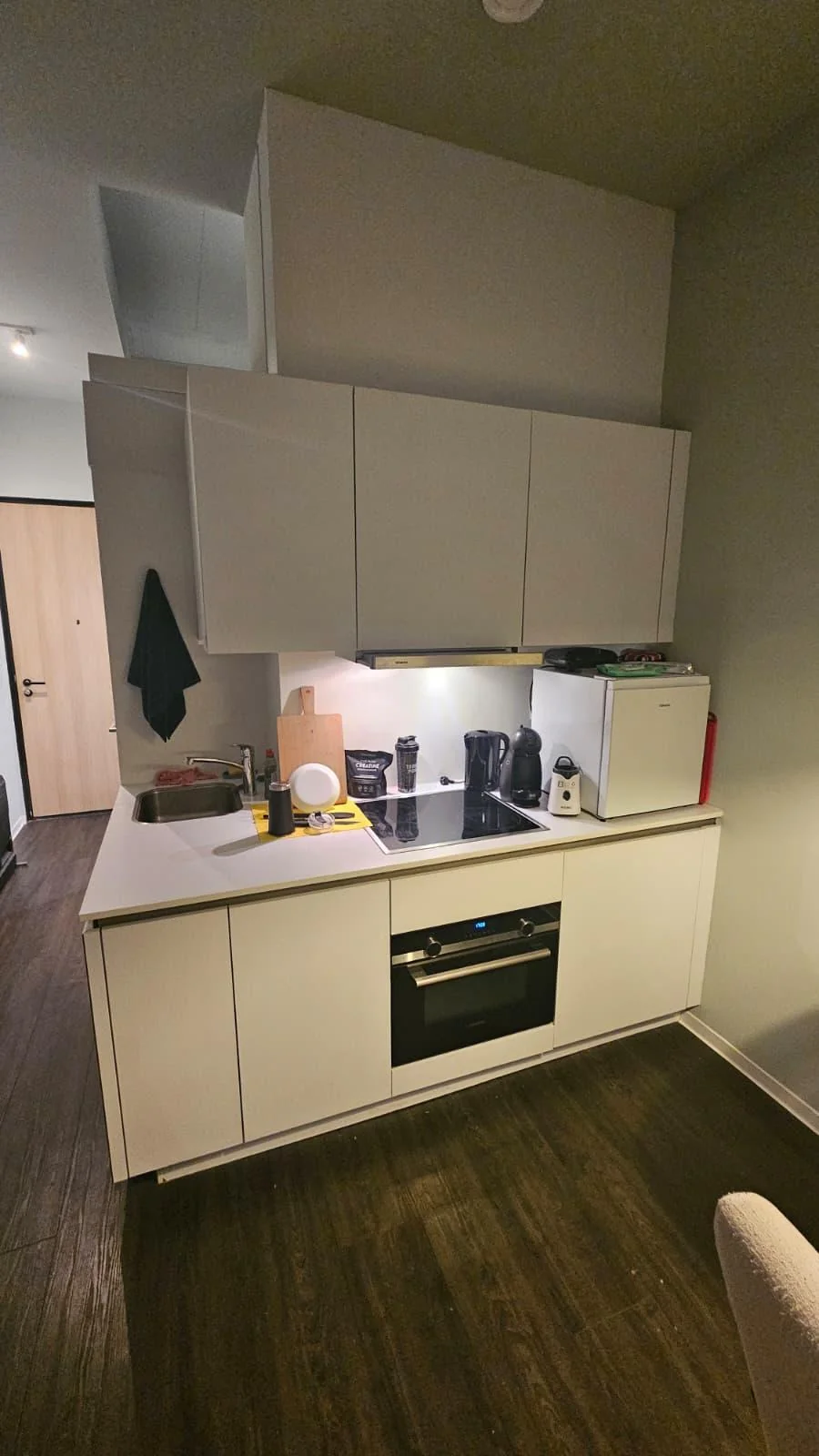 geblurde versie van de foto als achtergrond