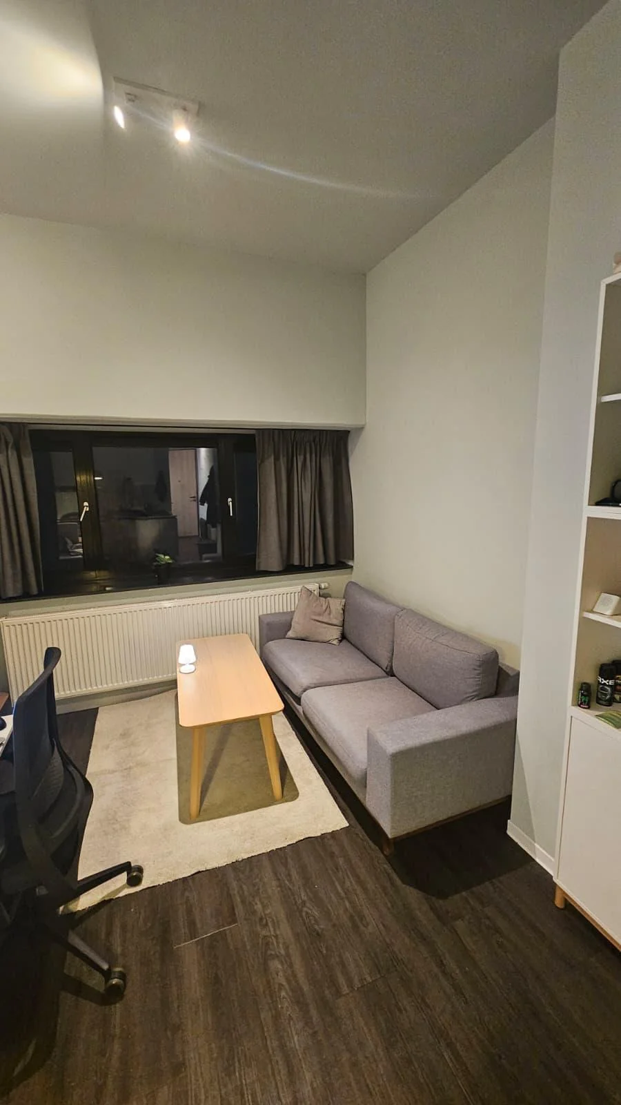 geblurde versie van de foto als achtergrond