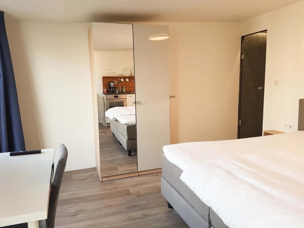 Foto van de Kamer gelegen aan de Eerste Helmersstraat in Amsterdam