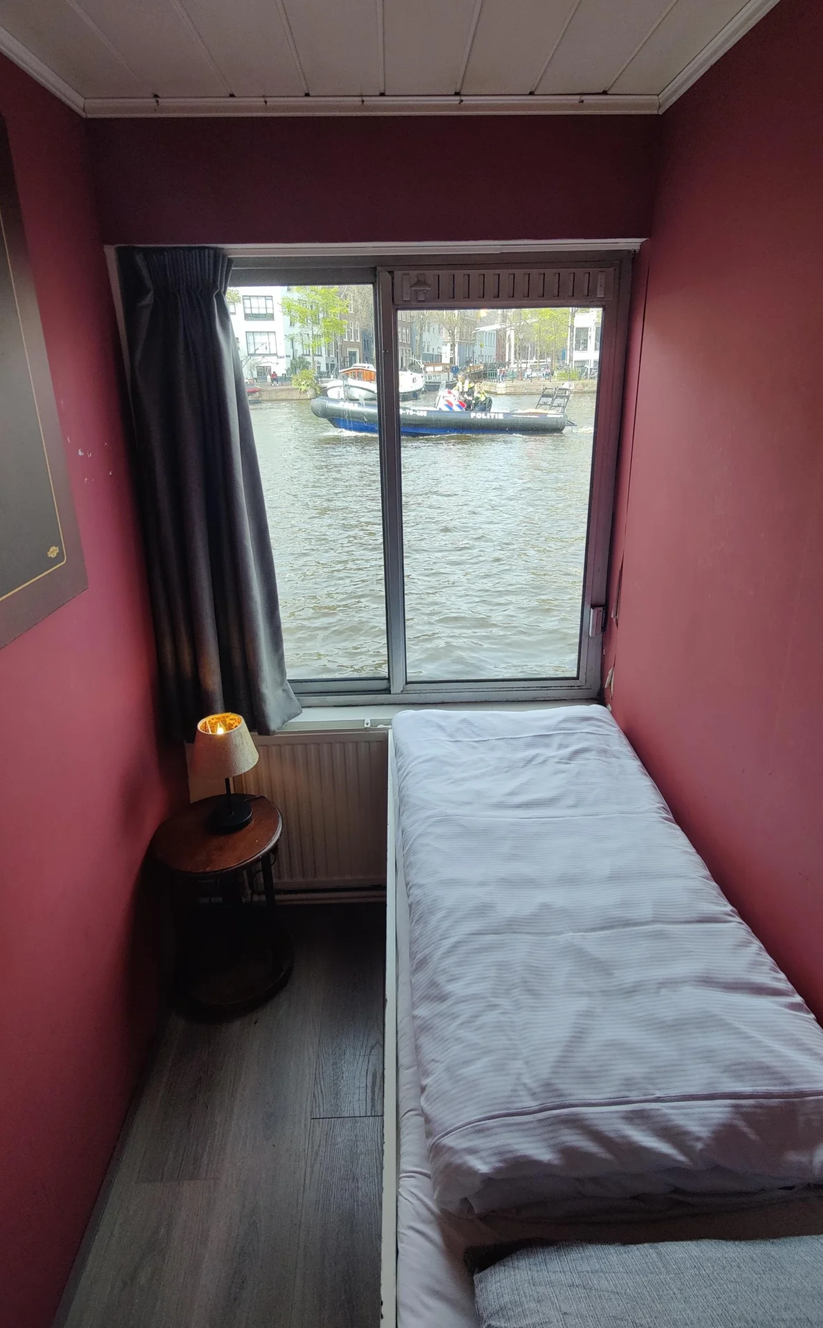 Foto van de Kamer gelegen aan de Amstel in Amsterdam