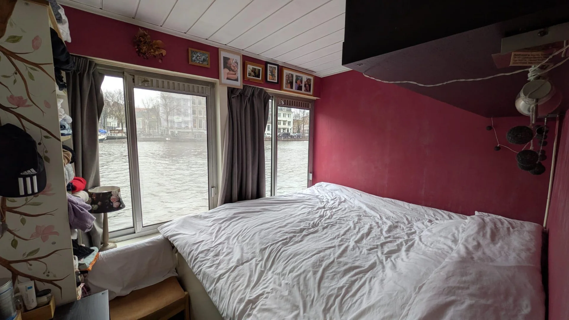 Foto van de Kamer gelegen aan de Amstel in Amsterdam