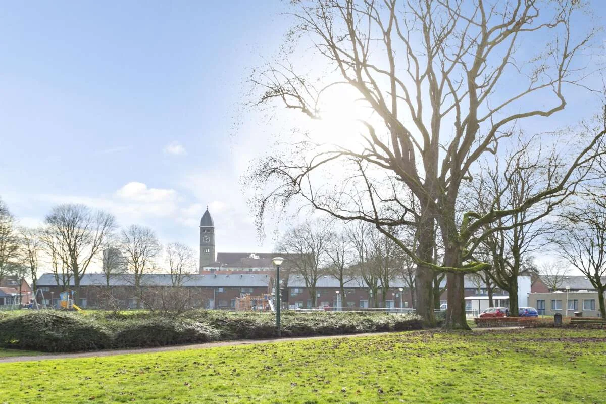 geblurde versie van de foto als achtergrond