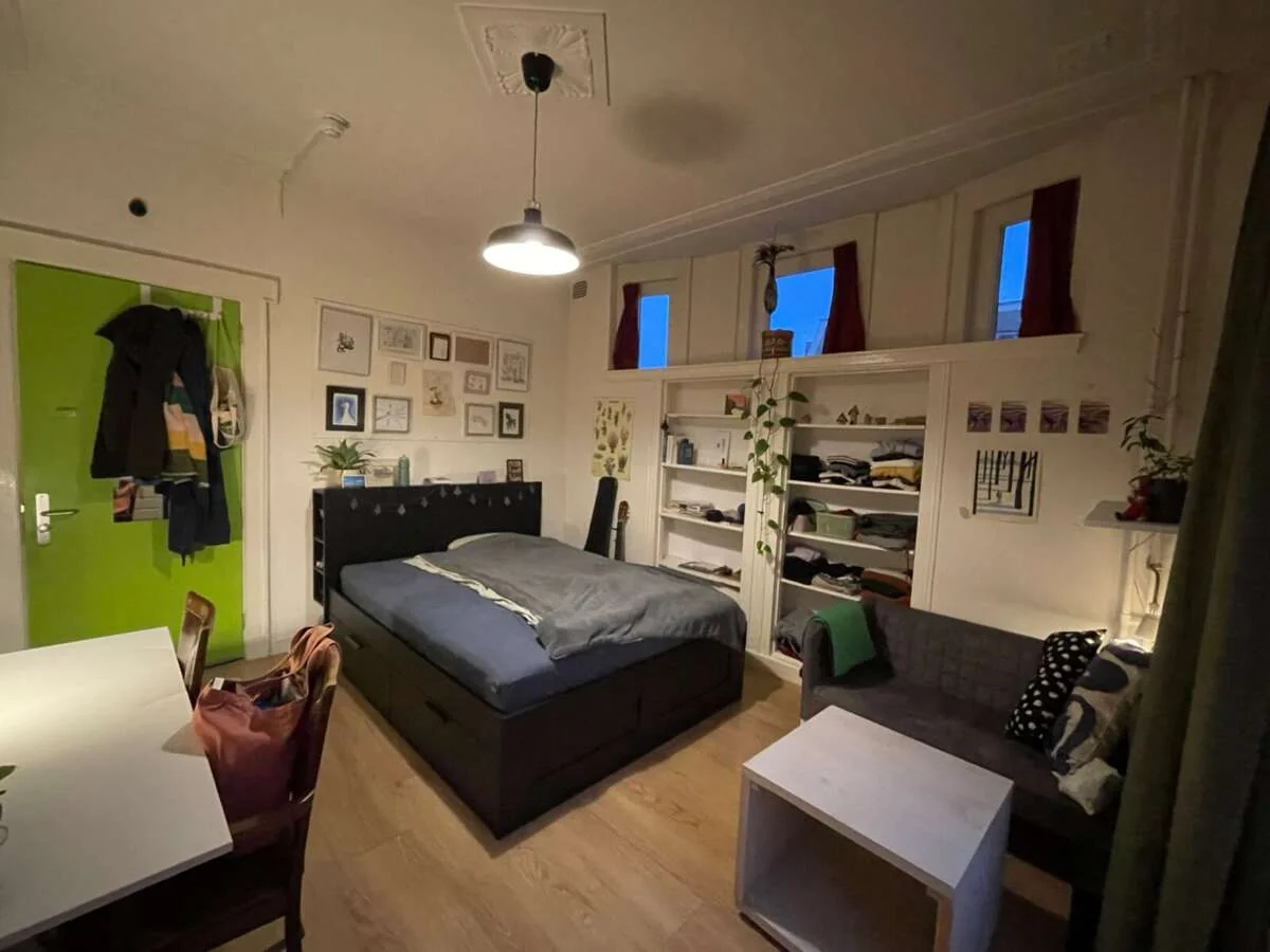 geblurde versie van de foto als achtergrond