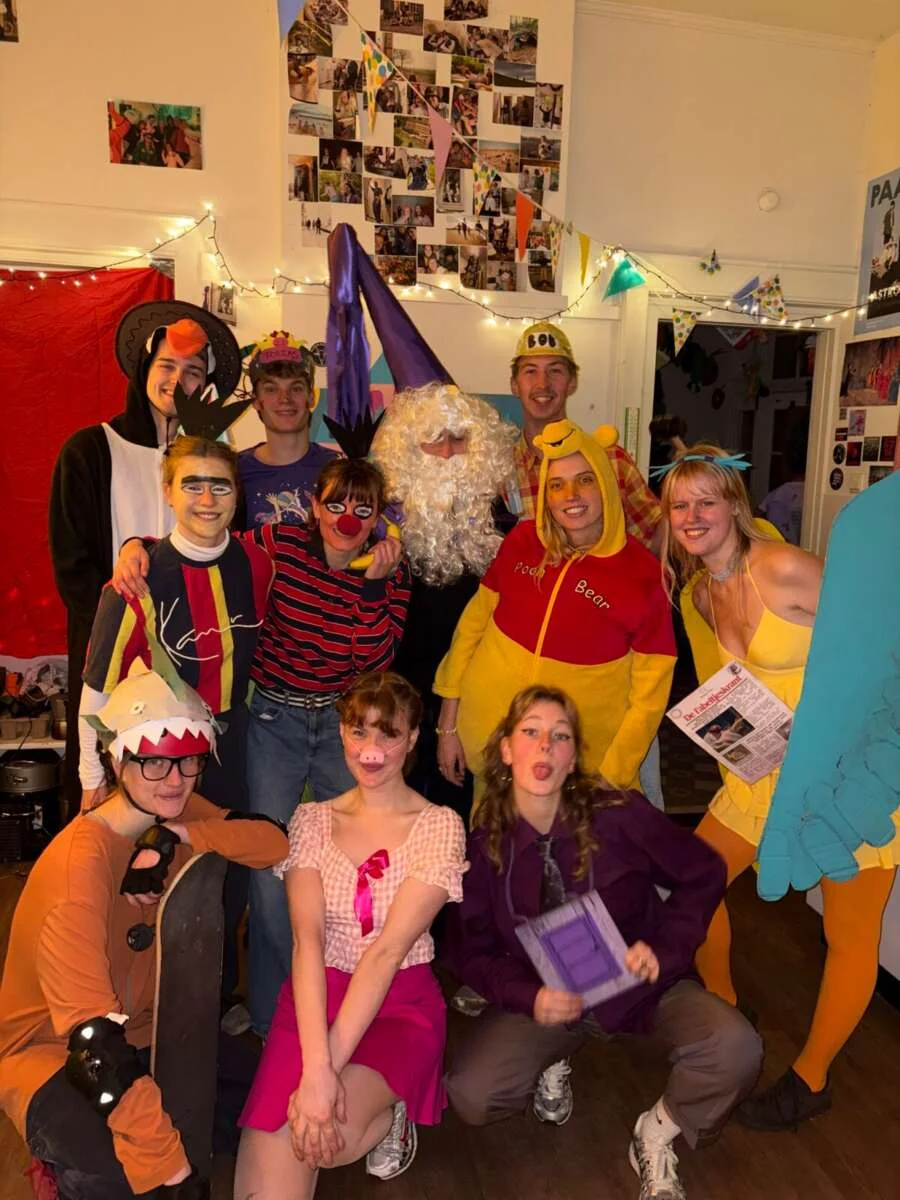 geblurde versie van de foto als achtergrond