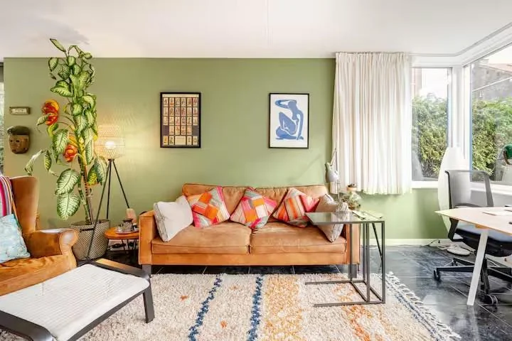 Foto van de Appartement gelegen aan de Derkinderenstraat in Amsterdam