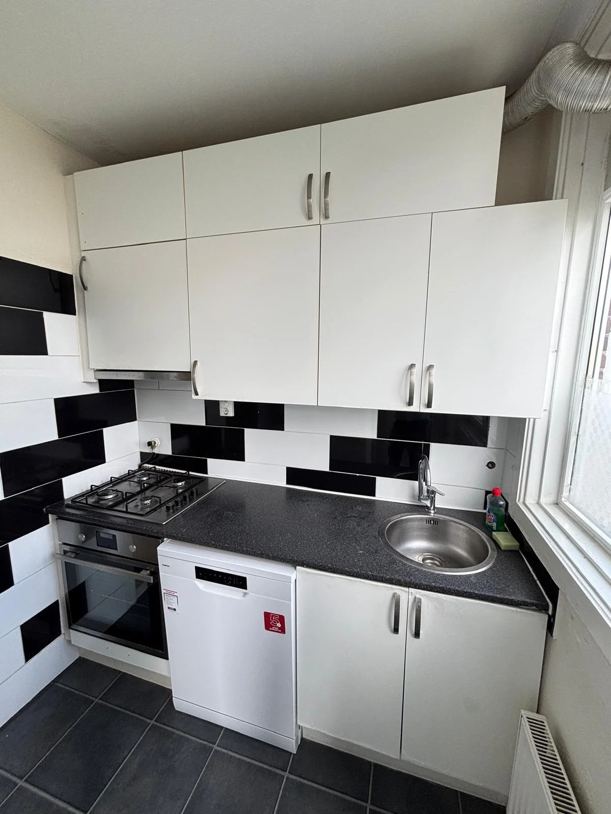 Foto van de Kamer gelegen aan de Dordtselaan in Rotterdam