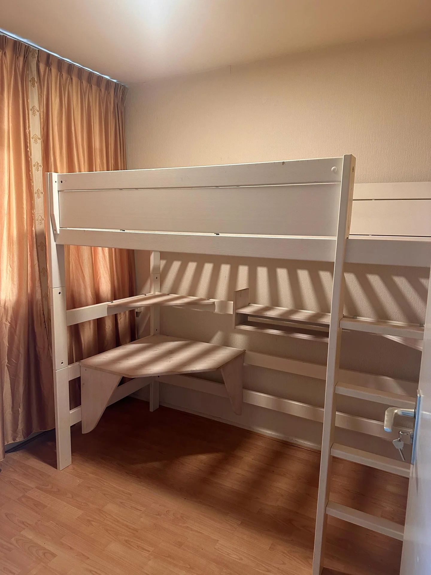 Foto van de Kamer gelegen aan de Anna van Burenlaan in Ede