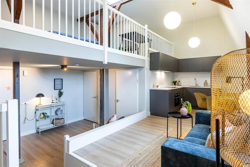 geblurde versie van de foto als achtergrond