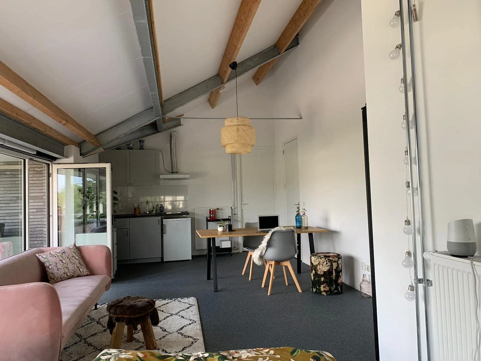 geblurde versie van de foto als achtergrond