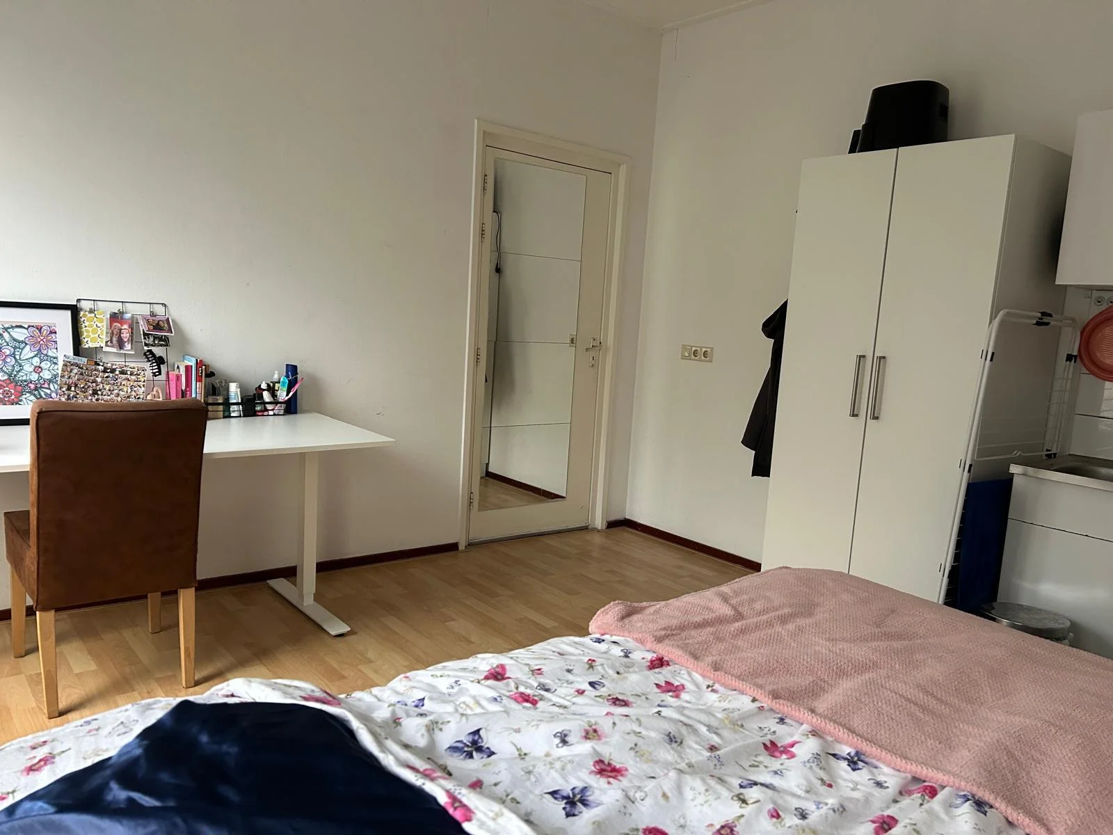 Foto van de Kamer gelegen aan de Pieter de Swartstraat in Leeuwarden