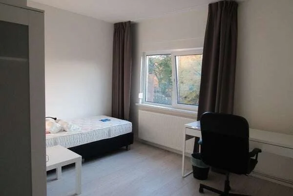 Foto van de Kamer gelegen aan de Maximiliaanstraat in Eindhoven