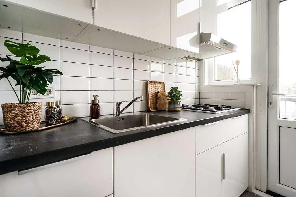 Foto van de Appartement gelegen aan de Mathenesserweg in Rotterdam