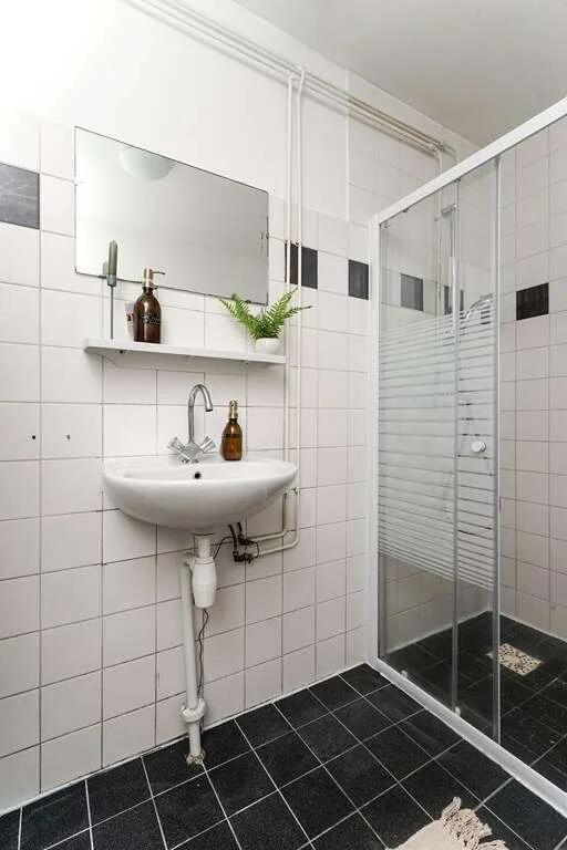 Foto van de Appartement gelegen aan de Mathenesserweg in Rotterdam