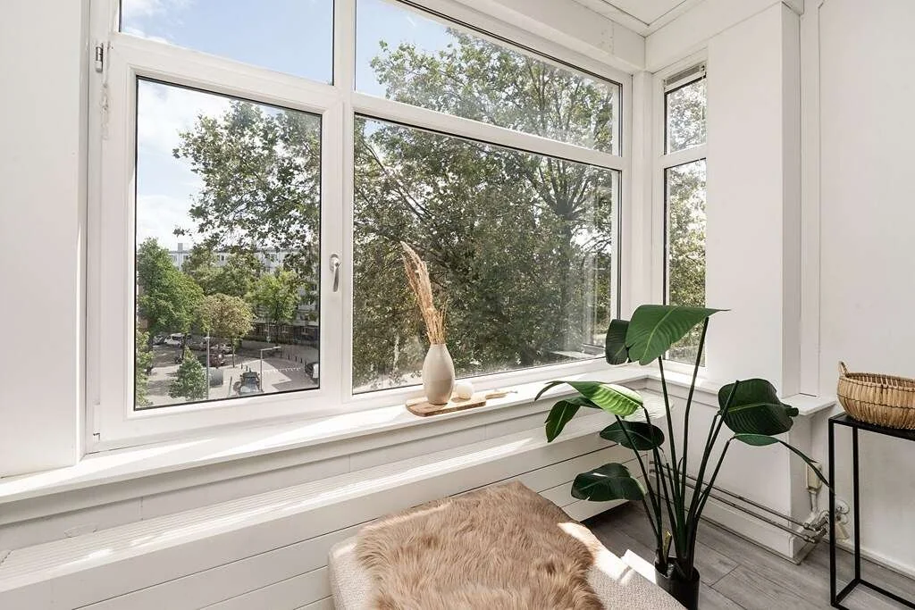 Foto van de Appartement gelegen aan de Mathenesserweg in Rotterdam