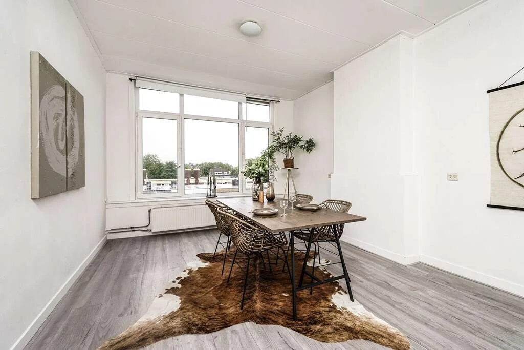 Foto van de Appartement gelegen aan de Mathenesserweg in Rotterdam