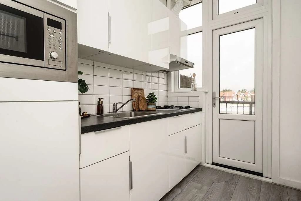 Foto van de Appartement gelegen aan de Mathenesserweg in Rotterdam