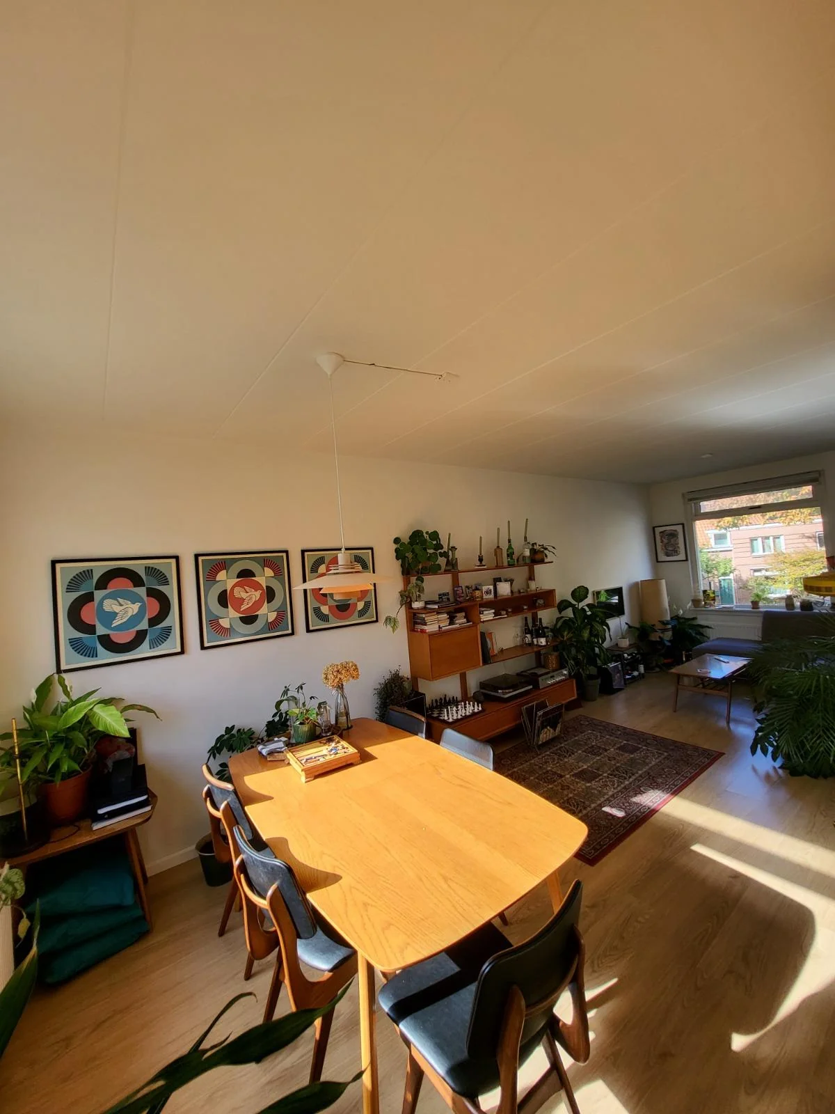 geblurde versie van de foto als achtergrond