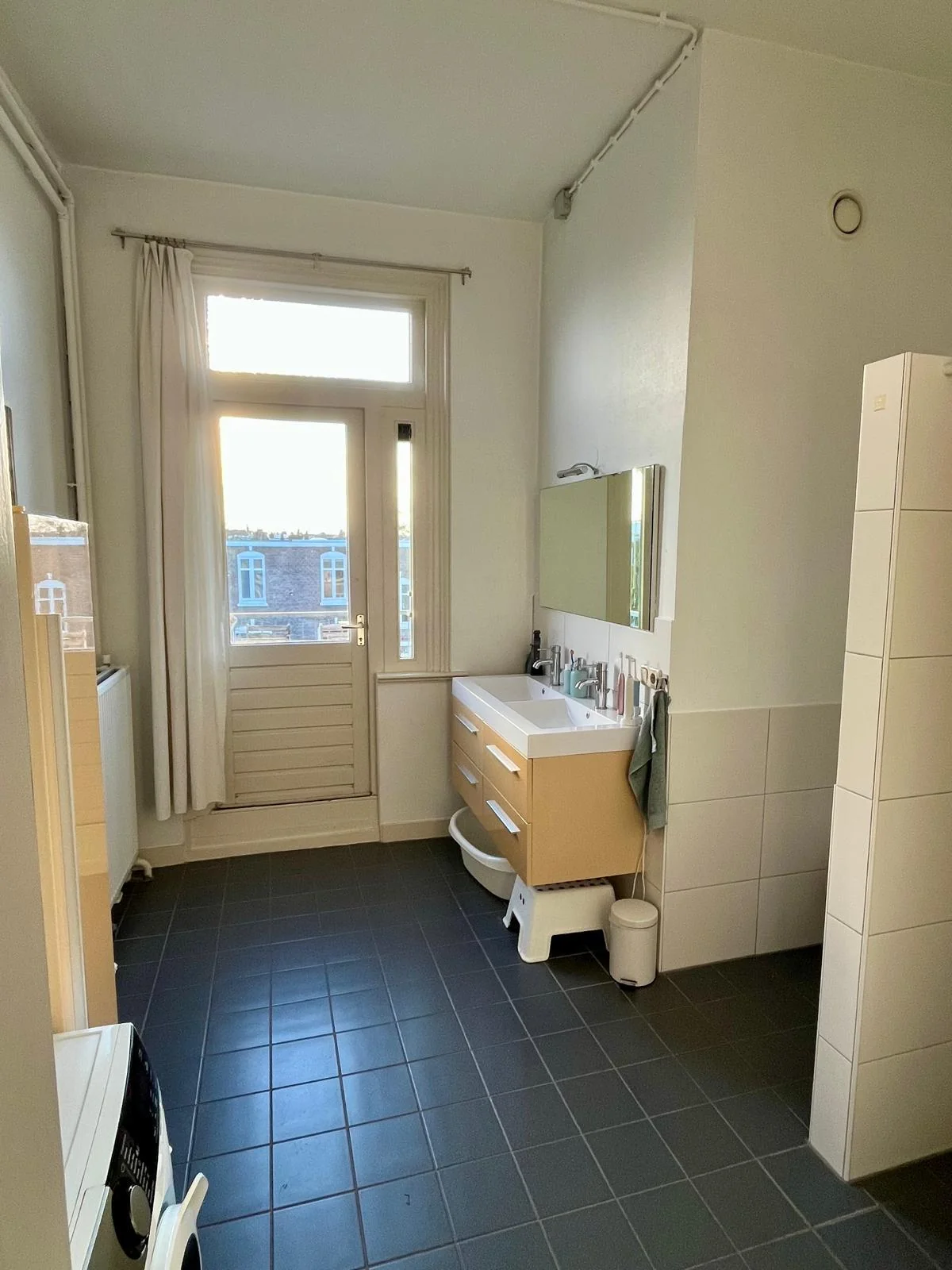 geblurde versie van de foto als achtergrond