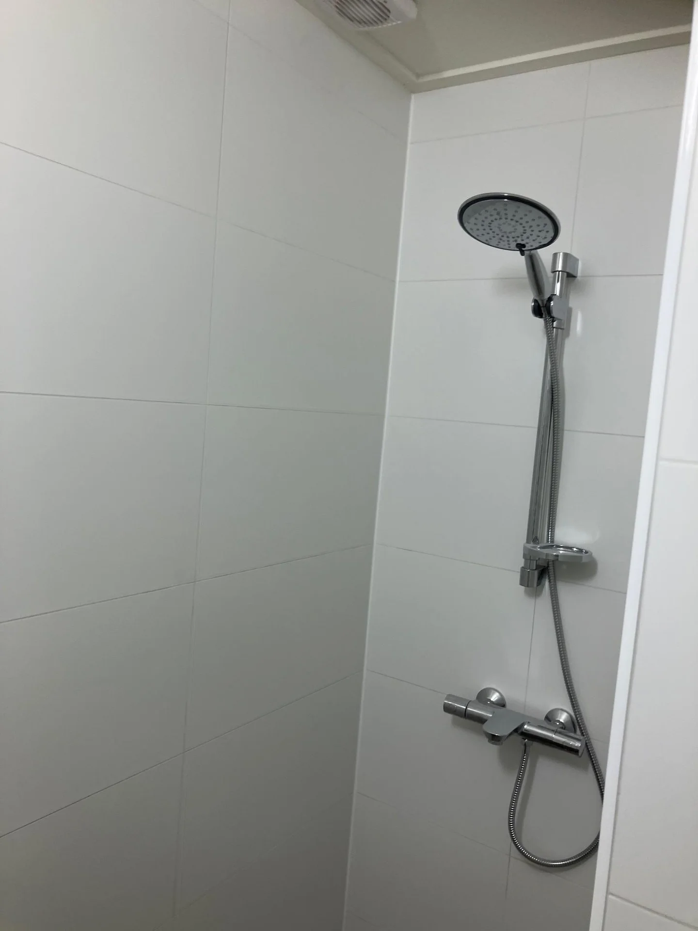 Foto van de Kamer gelegen aan de Jakob van Aakenstraat in Leeuwarden