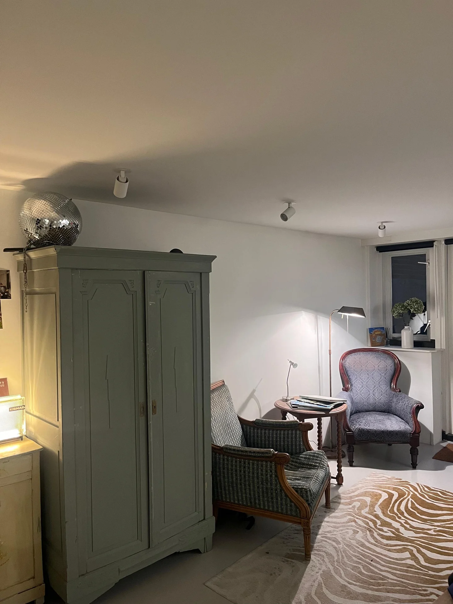 geblurde versie van de foto als achtergrond